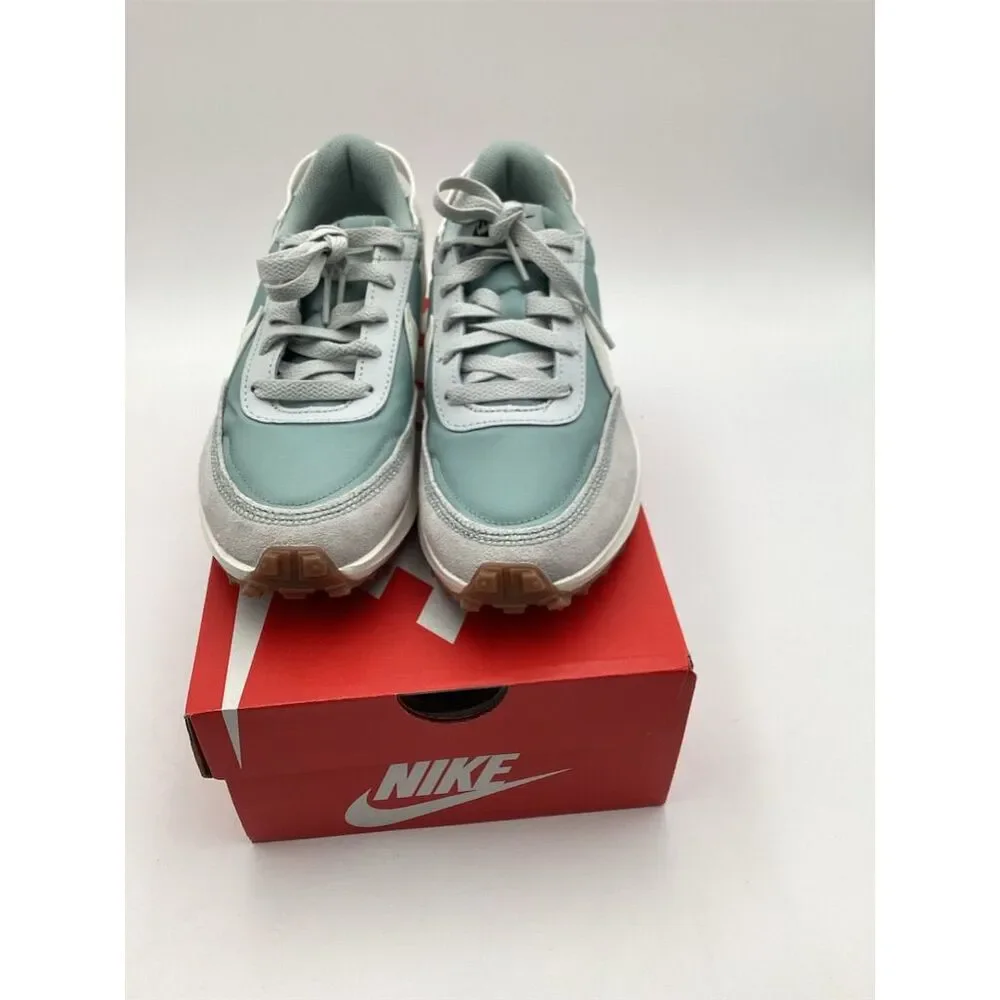 Nike‎ Waffle Debut Women's Multicolor Sneaker Size 6.5 Athletic Shoes
